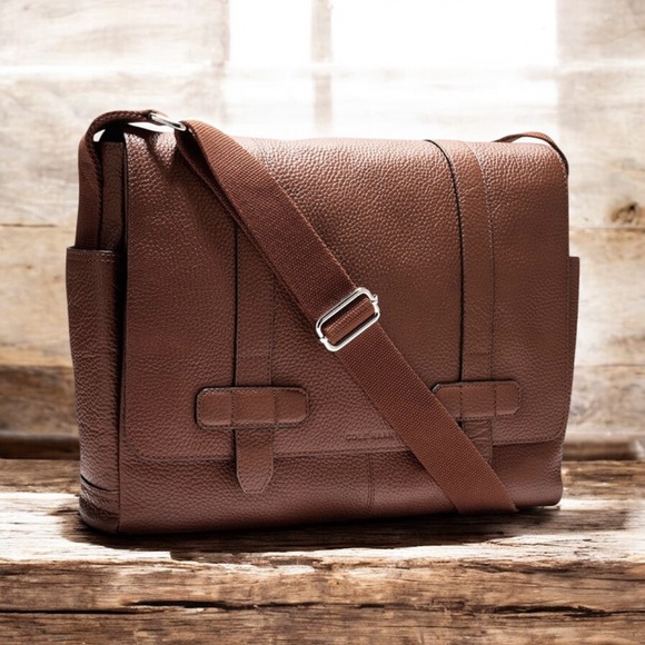 Cole Haan Other - Cole Haan Barrington Messenger bag
